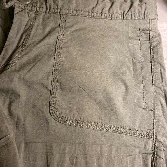 Old Navy Shorts - Picture 2 of 5